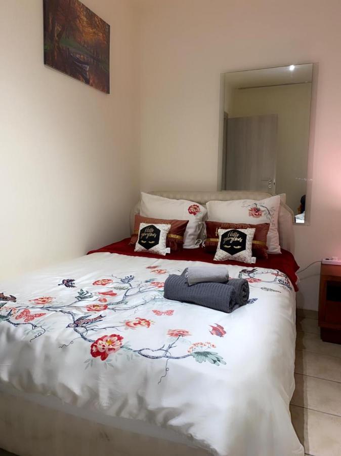 Larnaca Beach Apartment Eksteriør billede
